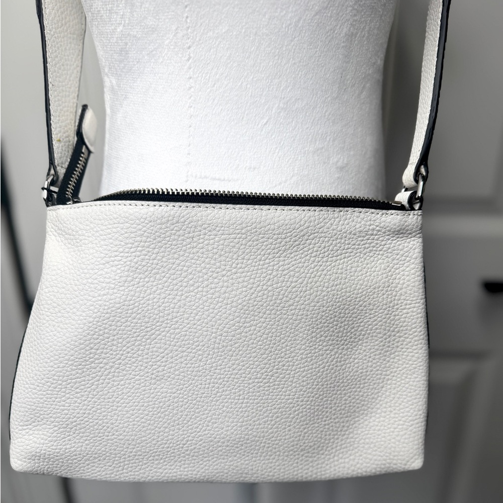 Marc Jacobs White Crossbody Bag with an Adjustable Canvas Strap - Picture 5 of 7